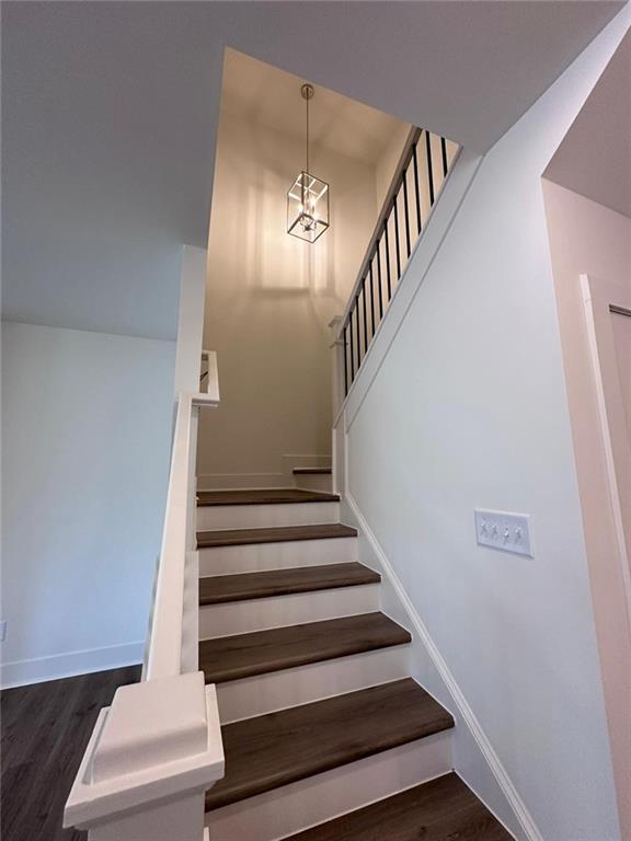 Building Photo - 2724 Sandy Ln NE