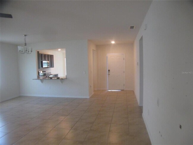 Building Photo - 599 Autumn Stream Dr