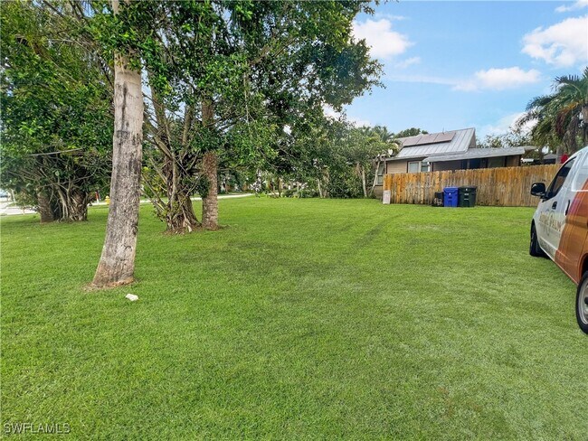 1615 Evans Ave 1615 Evans Ave - 1615 Evans Ave Fort Myers Fl Building Photo 