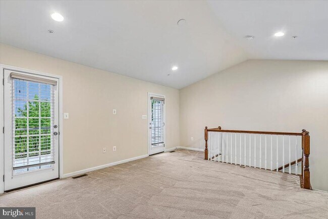 Building Photo - 1004 Red Clover Rd