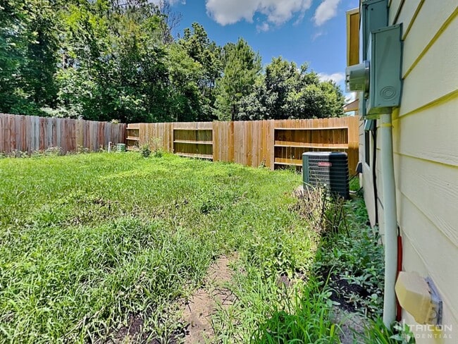 Building Photo - 33107 Cottonwood Bend