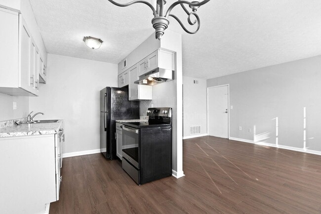 Building Photo - 3325 Breckenridge Ln