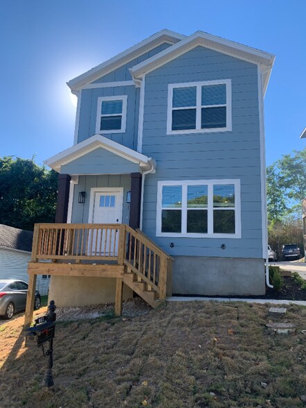 Primary Photo - 119 N Washington Ave
