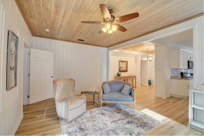 Building Photo - 232 Dixie Blvd