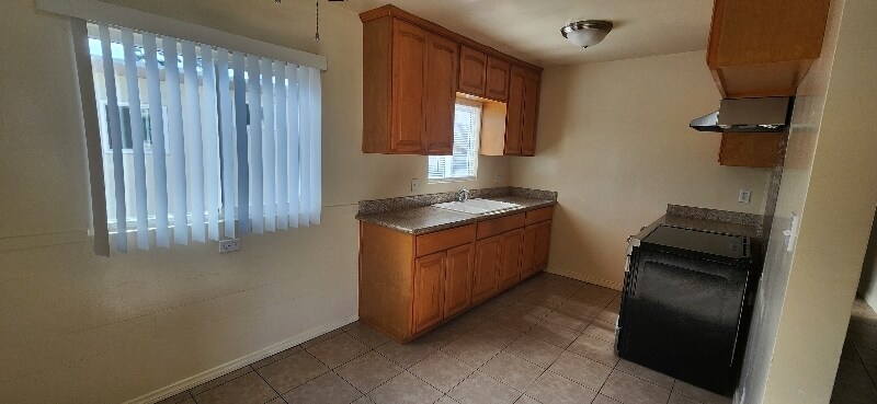 Building Photo - 9242 Telegraph Rd