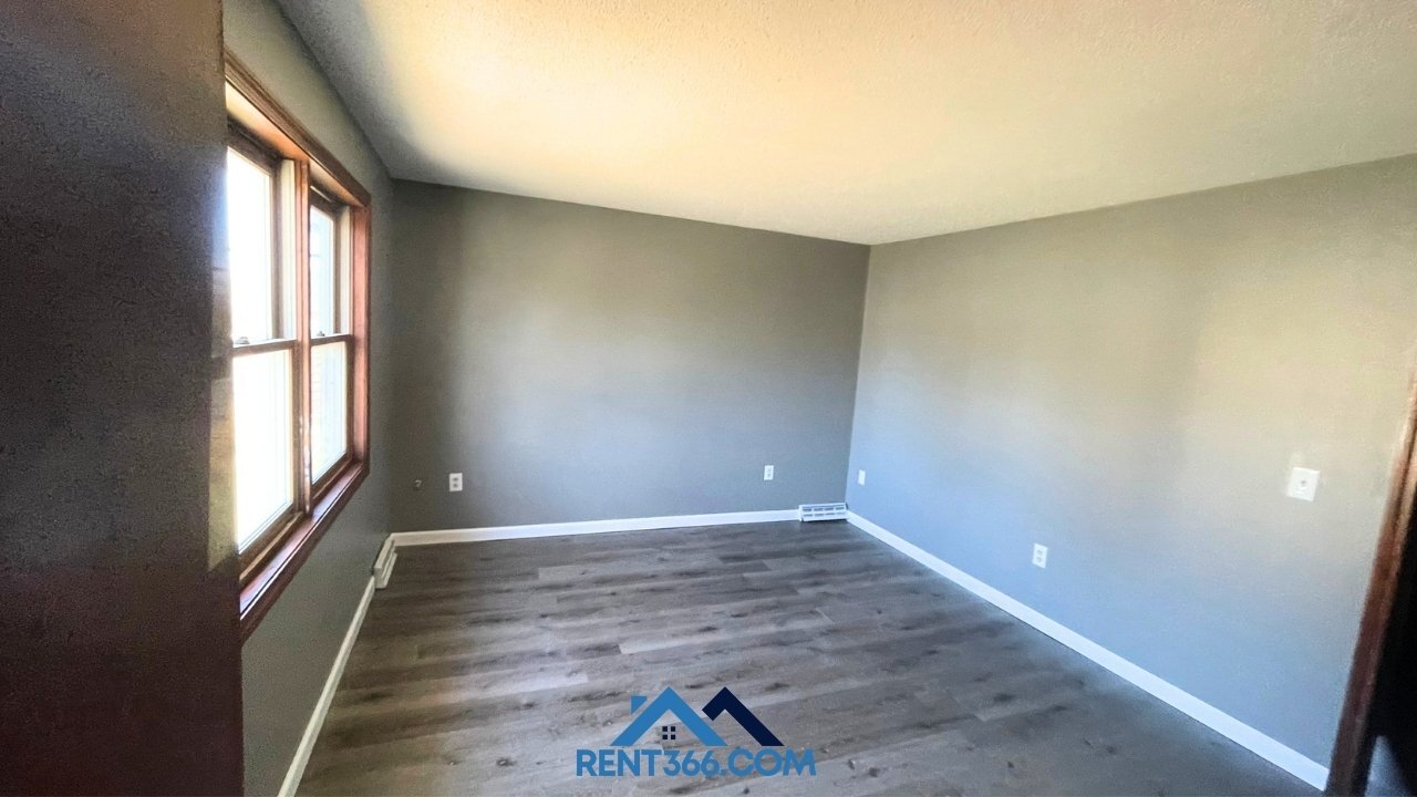 Building Photo - 65 Wisteria St