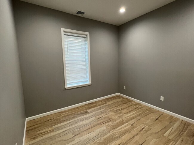 Building Photo - 415-417 Chestnut