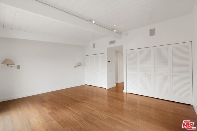 Building Photo - 1324 El Hito Cir