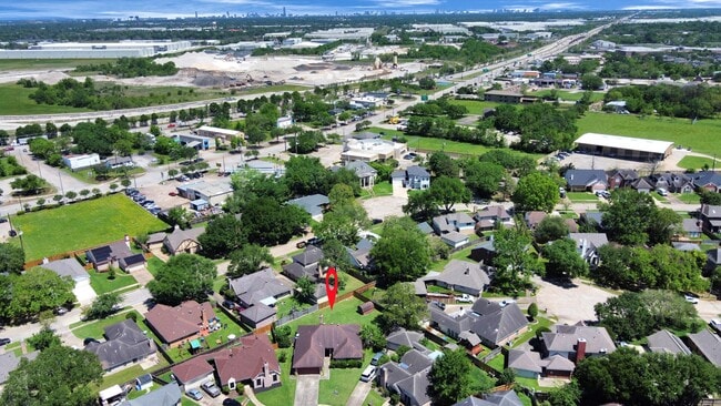 Building Photo - 2406 Duchess Way