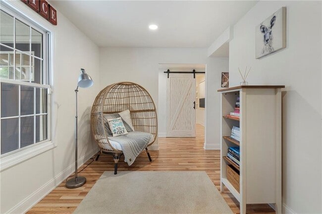 Building Photo - 61 View Point Dr