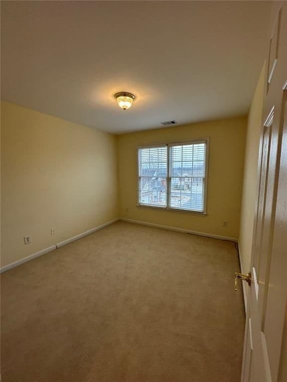 Building Photo - 4008 Divot Ct