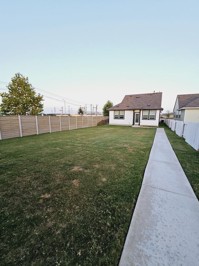 Building Photo - 1449 Goforth Rd