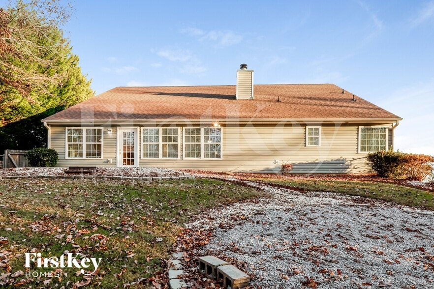 Building Photo - 6732 Carriage Walk Ln