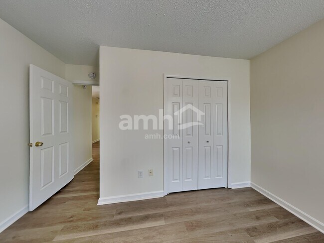 Building Photo - 104 Edenberry Way