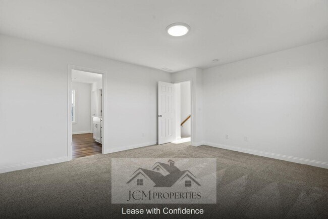 Building Photo - 929 Camden Ct