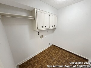 Building Photo - 16918 Summer Creek Dr