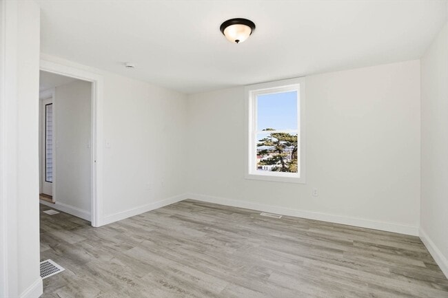 Building Photo - 23 Blake St