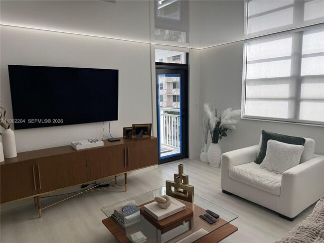 Building Photo - 1849 S Ocean Dr