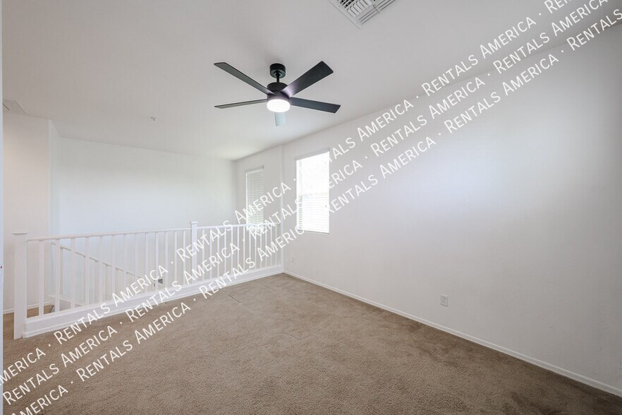 Building Photo - 5193 S Moccasin Trail