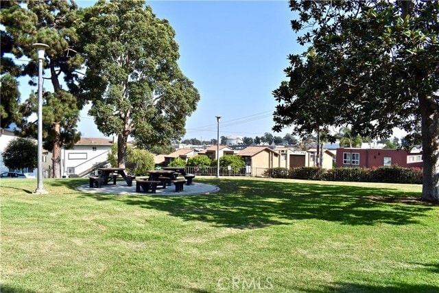 Building Photo - 300 Maryland St