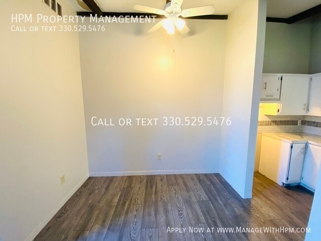 Building Photo - 511 Wrexham Ave SW