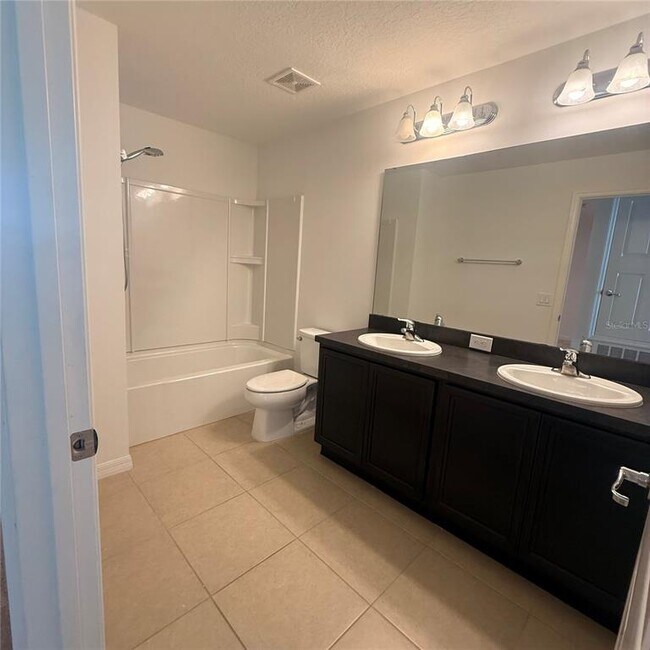 Building Photo - 3520 Beau Rd