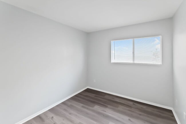 Building Photo - Charming 3 bedroom, 2 bathroom home in Hun...