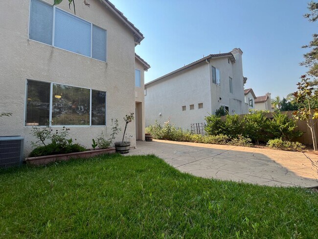 Building Photo - Spacious 4-Bedroom Home in Mira Mesa – Tam...