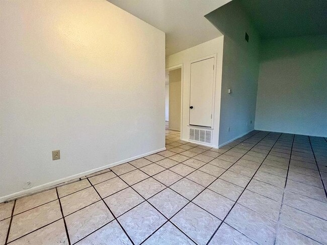 Building Photo - 12300 Patron Dr