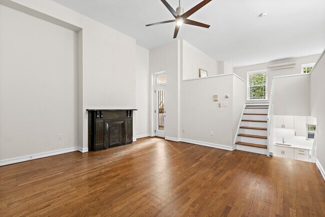 Building Photo - 211 14TH St