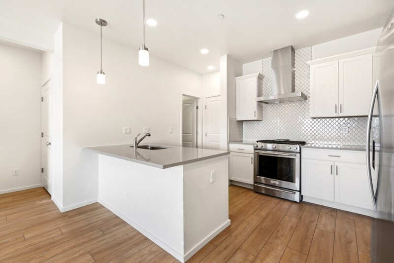 Building Photo - 2720 Barnstormer St