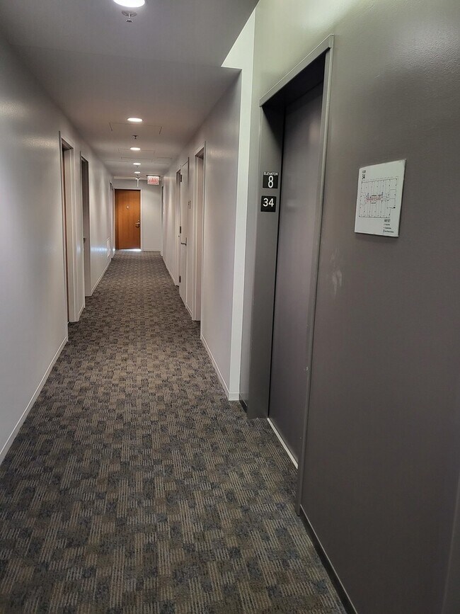 Building Photo - 235 W Van Buren St