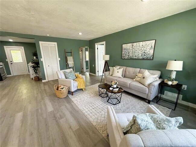Building Photo - 12013 Teifer Ave