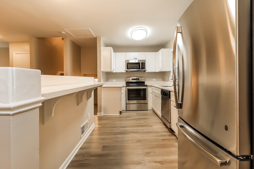 Building Photo - 3373 Heatherwood Ln SW