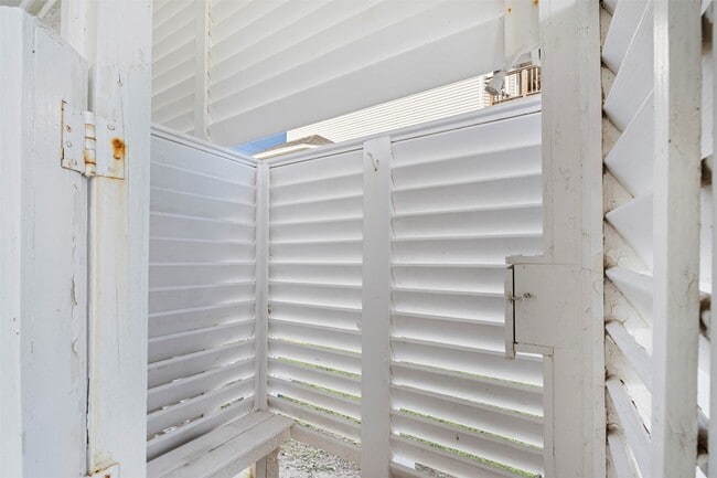 Building Photo - 23919 Termini-San Luis Pass Rd