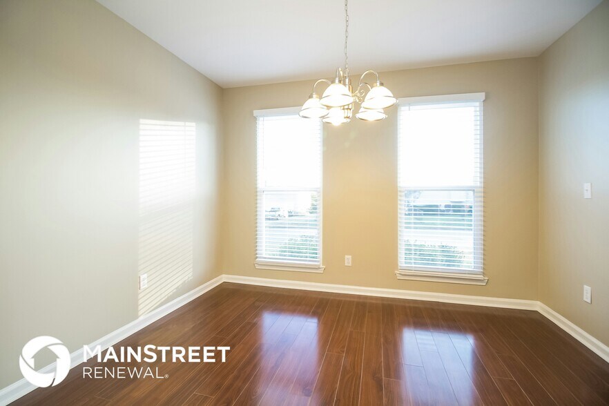 Building Photo - 4296 Brackenwood Dr