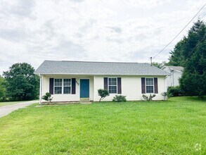Building Photo - 3 Bedroom 1 Bathroom Home!