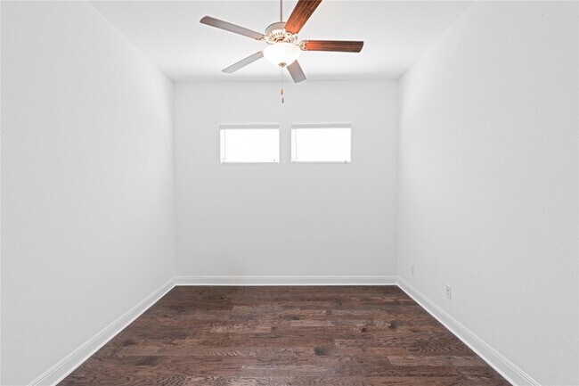 Building Photo - 3037 Sage Ranch Dr