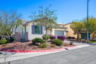 Building Photo - "Charming 3-Bed Oasis with 2 Baths in North Las Vegas – Spacious 1741 Sq Ft!"
