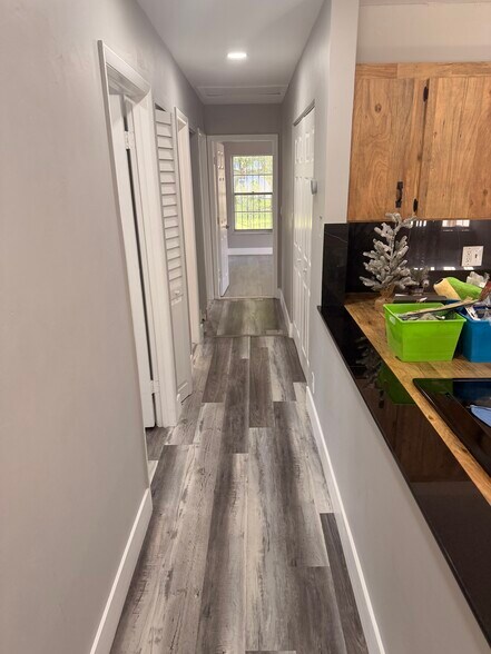 Building Photo - 7179 SW 22nd Pl