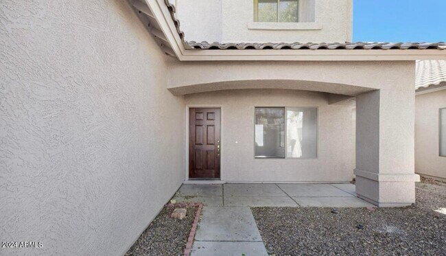 Building Photo - 12821 W Weldon Ave