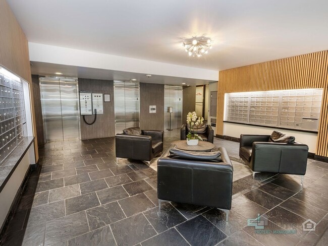 Building Photo - Ideal Urban Retreat – 1-Bedroom Near PSU with Great Amenities