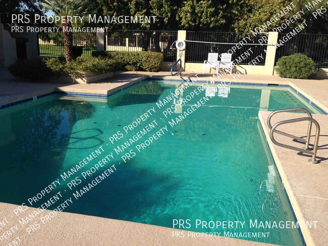 Building Photo - 925 S Scallop Dr
