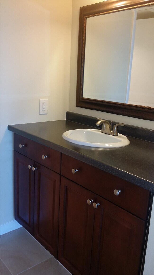 Building Photo - 10777 W Sample Rd