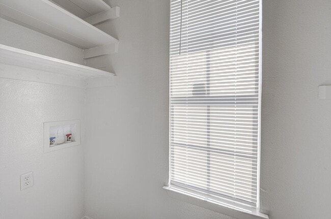 Building Photo - 7908 West Gate Blvd