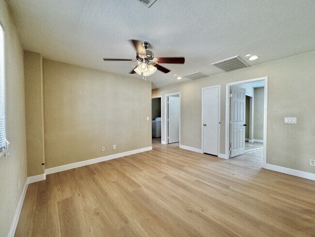 Building Photo - 4967 Crimson Mare Rd