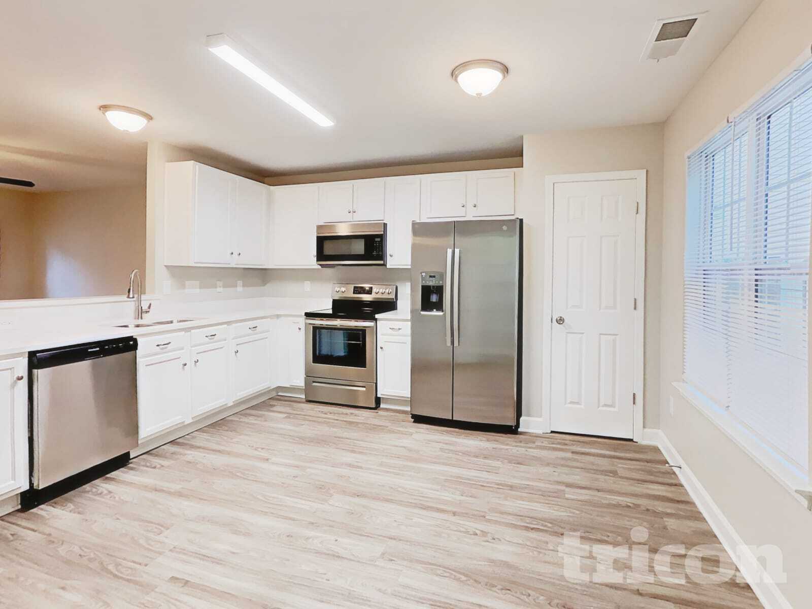 Building Photo - 309 Peachtree Rd