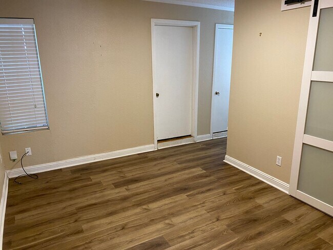 Building Photo - Pre-Leasing 3 bed 2 bath Move In Ready! Close to Texas Tech!!