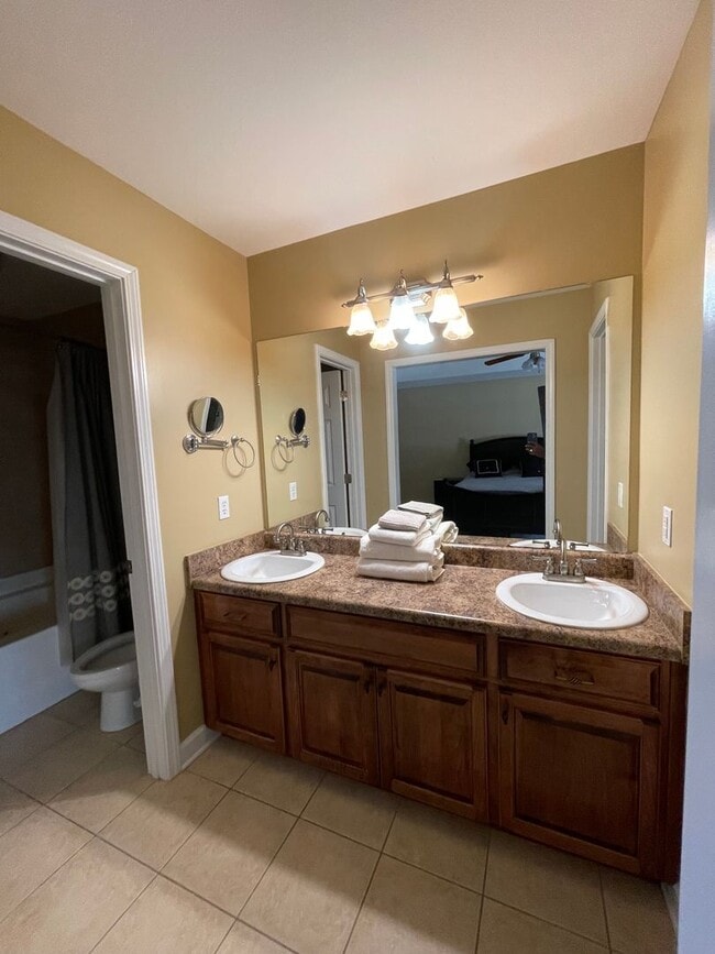 Building Photo - Eagle Landing Subdivision -