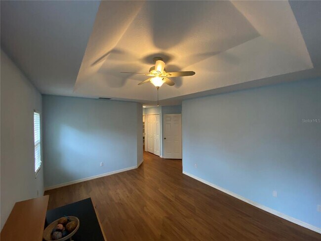 Building Photo - 39913 Sun Glo Ct